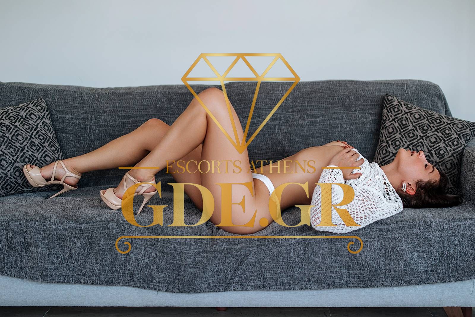 UKRANIAN-ATHENS-ESCORT-NICOLE-4