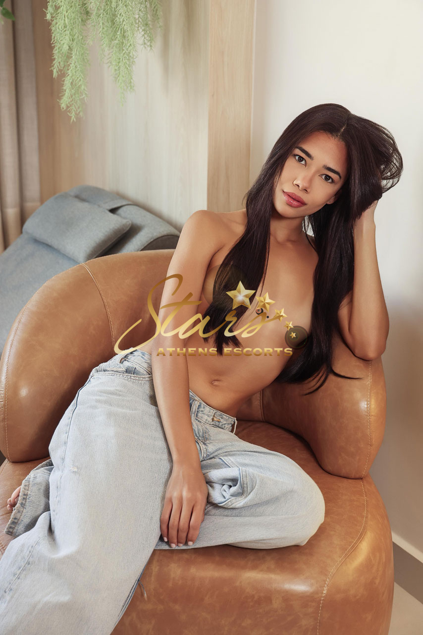VICTORIA-ESCORT-SEXY-IN-GREECE-6