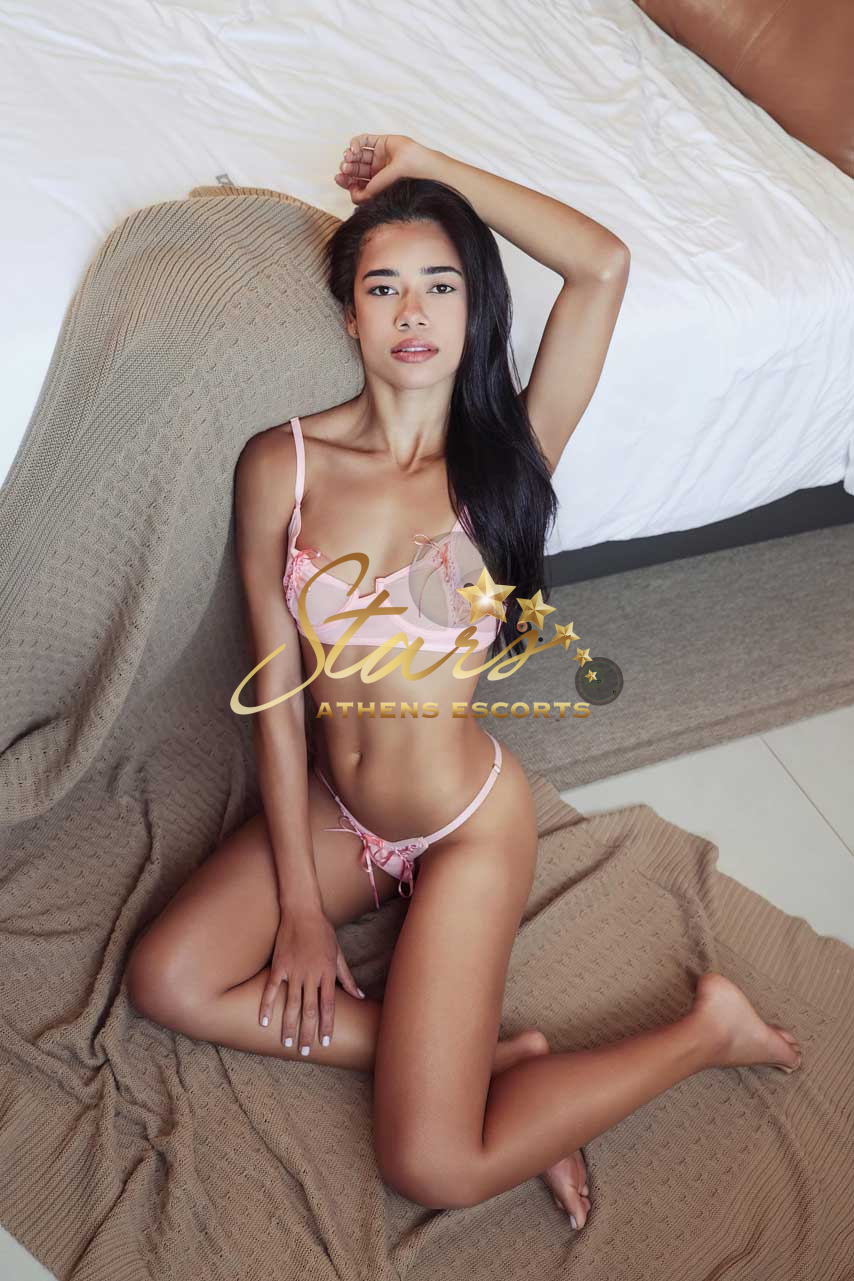 VICTORIA-ESCORT-SEXY-IN-GREECE-3
