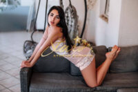 LOLA-SUPER-HOT-VIZITA-UKRAINE-MODEL-IN-ATHENS-RUSSIAN-SYNODOS-ATHENS-5